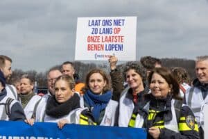demonstratie-politie-Nine-Kooiman-voorzitter-nederlandse-politiebond-scaled
