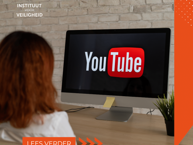 vrouw-achter-scherm-youtube